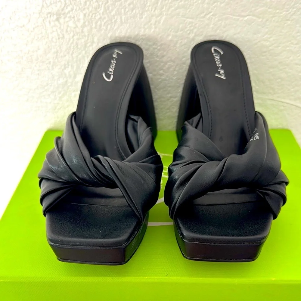 SAM EDELMAN Circus Marianna Black Size 6 1/2 Open Toe Block Heel Slide Sandals